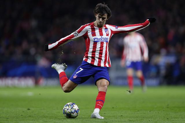 盃比賽中屢 盃比賽中屢